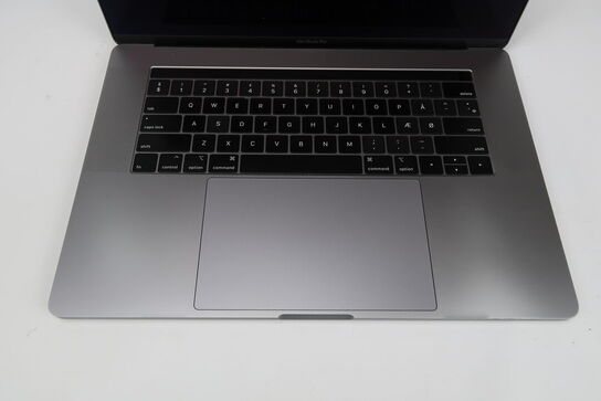 Apple Macbook Pro 15,4"