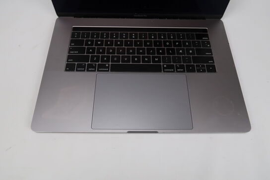 Apple Macbook Pro 15,4"
