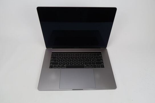 Apple Macbook Pro 15,4"