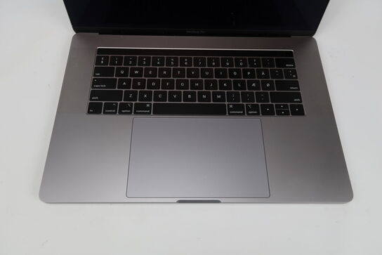 Apple Macbook Pro 15,4"