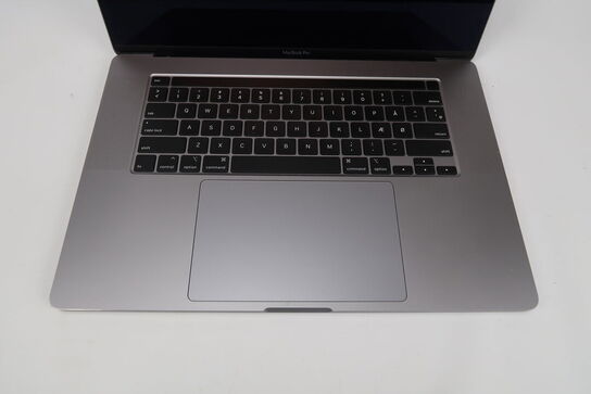Apple Macbook Pro 16"