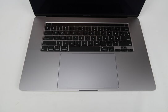 Apple Macbook Pro 16"