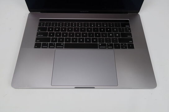 Apple Macbook Pro 15,4"