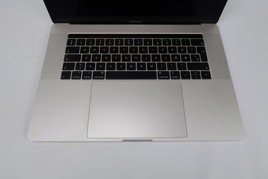 Apple Macbook Pro 15,4"