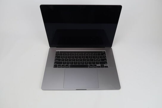 Apple Macbook Pro 16"
