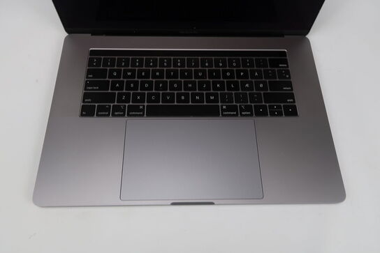 Apple Macbook Pro 15,4"