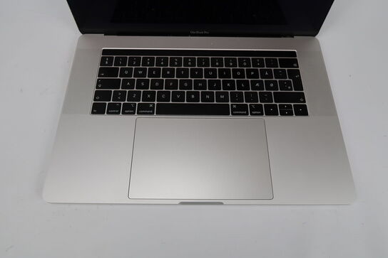 Apple Macbook Pro 15,4"