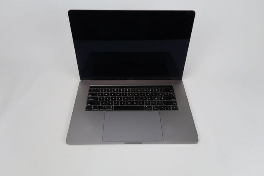 Apple Macbook Pro 15,4"