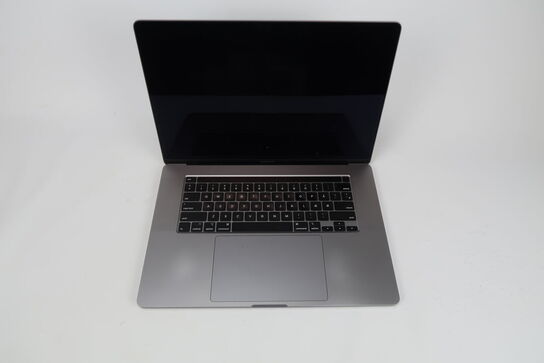 Apple Macbook Pro 16"