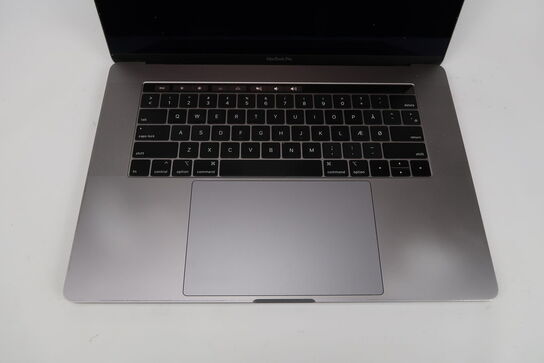Apple Macbook Pro 15,4"