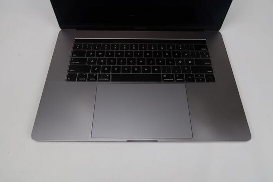 Apple Macbook Pro 15,4"