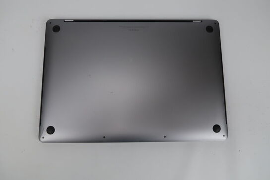 Apple Macbook Pro 15,4"