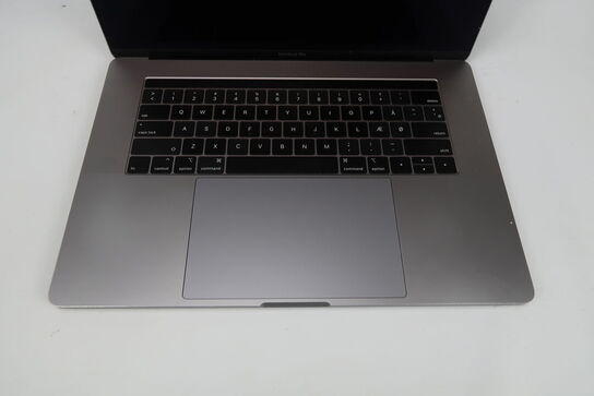 Apple Macbook Pro 15,4"