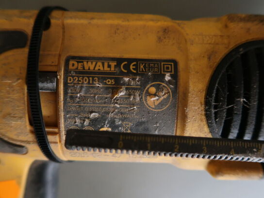 Borehammer DEWALT D25013