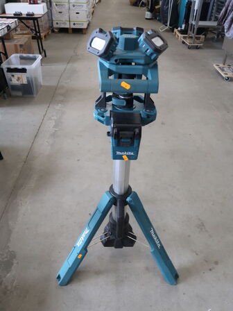 Arbejdslampe LED MAKITA DML814 med 1 batteri