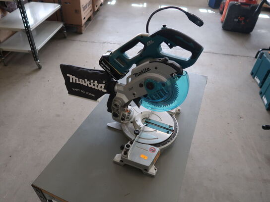 Kap-/geringssav MAKITA DLS600 med 1 batteri