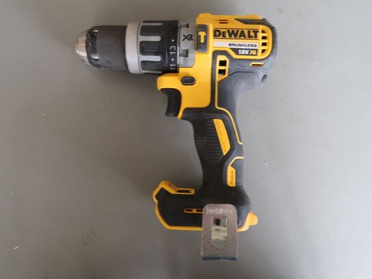 Slagboremaskine DEWALT DCD796