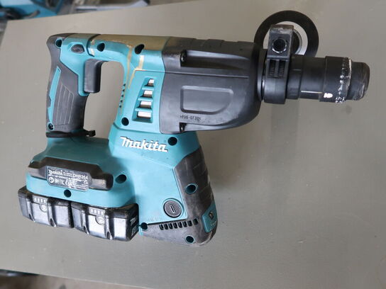 Borehammer MAKITA DHR264 med 2 batterier