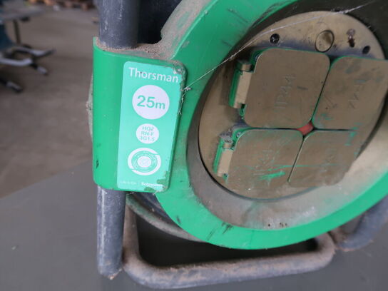 Kabelrumme med 4 udtag, 25m