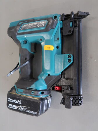 Stiftepistol MAKITA DBN350 med 1 batteri