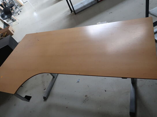 El hæve/sænke skrivebord