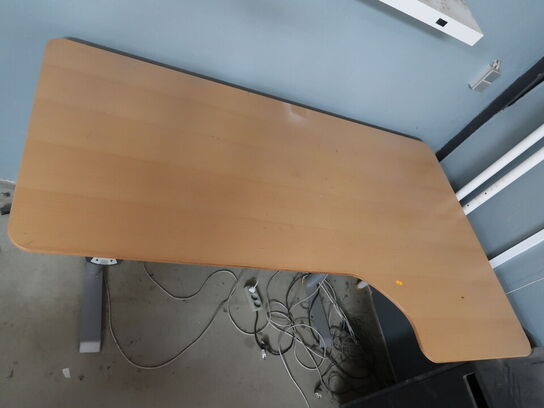 El hæve/sænke skrivebord