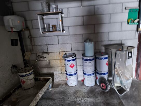 Div. Tønder med primer bl.a SHERWIN WILLIAMS m.m