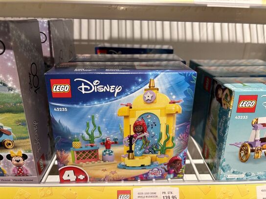 Ca. 60 kasser LEGO