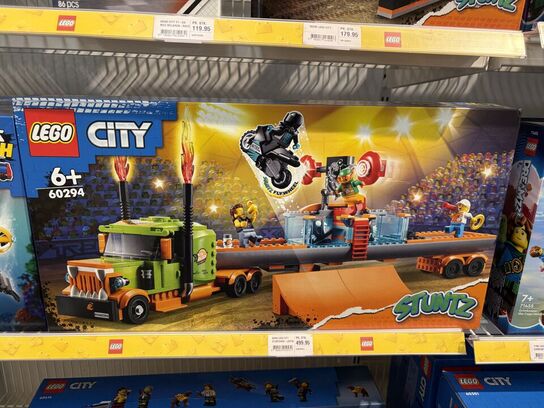Ca. 60 kasser LEGO