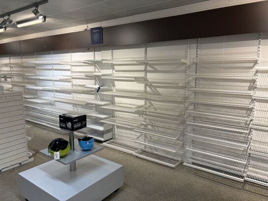 Stort parti udstillingsreoler