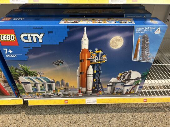 Ca. 60 kasser LEGO