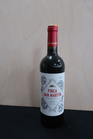 3 fl. Rødvin FINCA SAN MARTIN Torre De Ona Crianza 2019