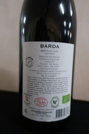 2 fl. Rødvin BARDA Pinot Noir 2018