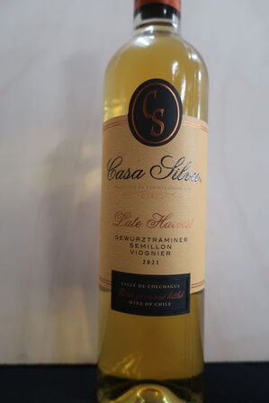 2 fl. Hvidvin CASA SILVA Gewurztraminer Semillon Viognier 2021