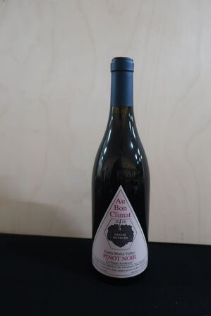 2 fl. Rødvin AU BON CLIMAT Pinot Noir 2018