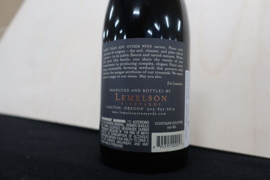 2 fl. Rødvin LEMELSON Pinot Noir 2017