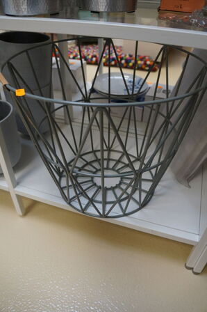 Vasketøjskurv FERM LIVING