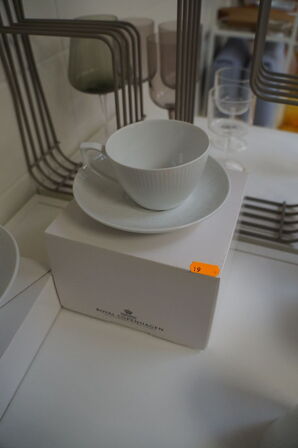 Kop & Underkop ROYAL COPENHAGEN HVID RIFLET