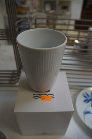 Krus ROYAL COPENHAGEN HVID RIFLET