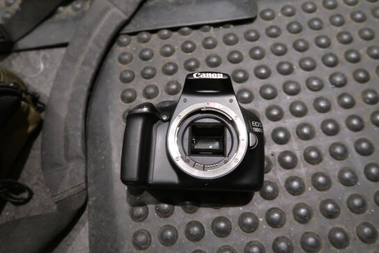 Spejlreflekskamera CANON EOS 1100D med taske