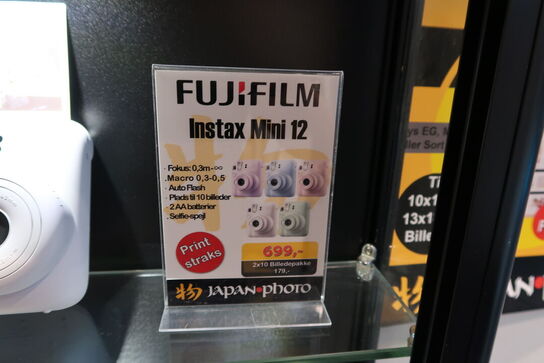 Kamera FUJIFILM Instax Mini 12