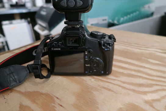 Spejlreflekskamera CANON EOS