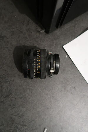 Kasse med div. Objektiver CANON EFS 18.55mm, SEIKO m.fl.