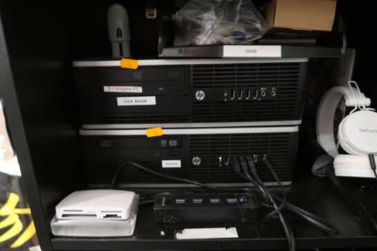 Computerskærm HP Compaq LA2306x med tastatur, 2 stk. computere m.m.