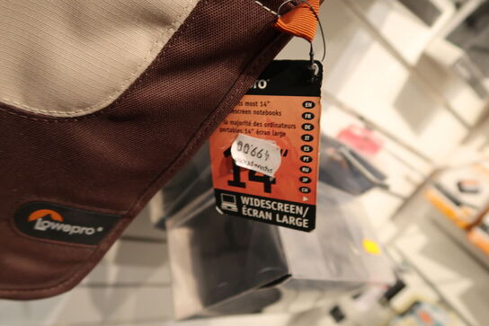 2 stk. tasker LOWEPRO, DÖRR