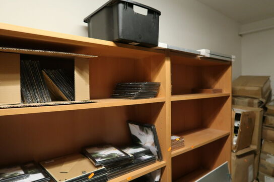 2 stk. reoler med div. Rammer m.m.