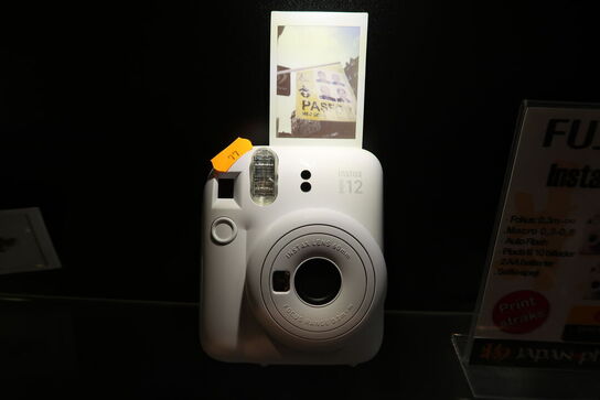 Kamera FUJIFILM Instax Mini 12
