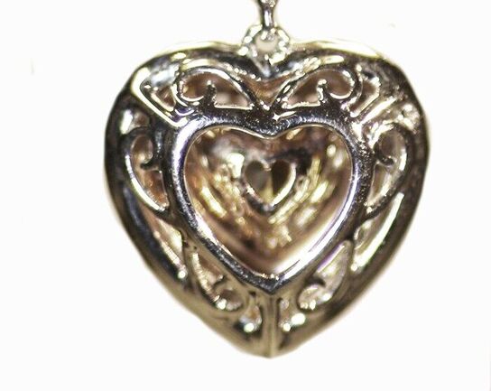 Diamanthalskæde med hvide og fancy farvede diamanter, ca 2.98 ct. IGI og GIA