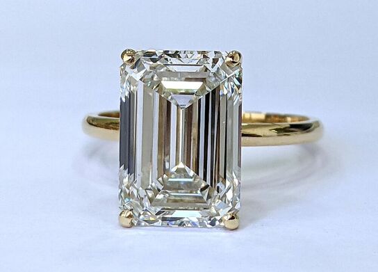 Stor 5,10 ct Diamant og 18 kt. hvidguldring (Lab fremstillet*) IGI.