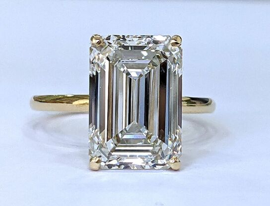 Stor 5,10 ct Diamant og 18 kt. hvidguldring (Lab fremstillet*) IGI.